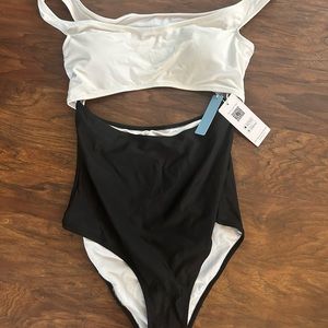 Cupshe one piece with cutout